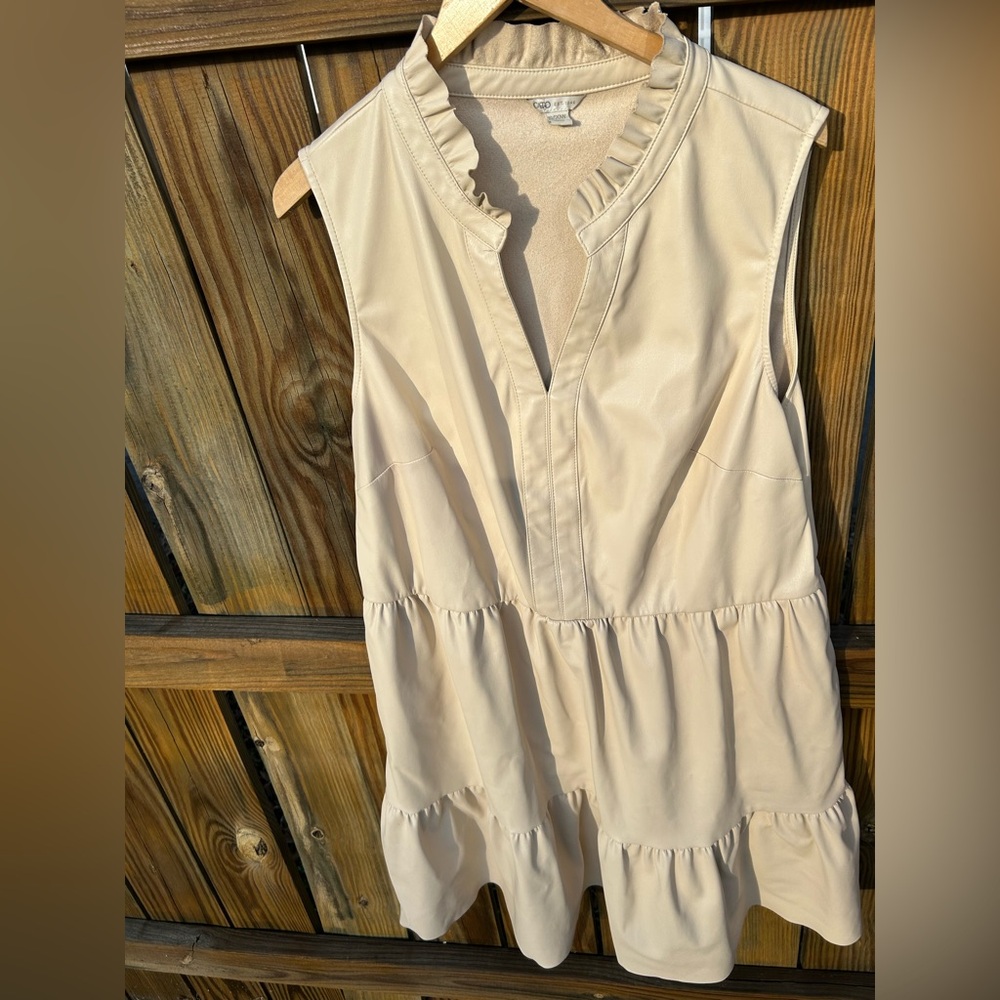 Cato Dress Cream Tiered Vegan Leather Ruffle Trim Sz. 18/20 - Picture 8 of 11
